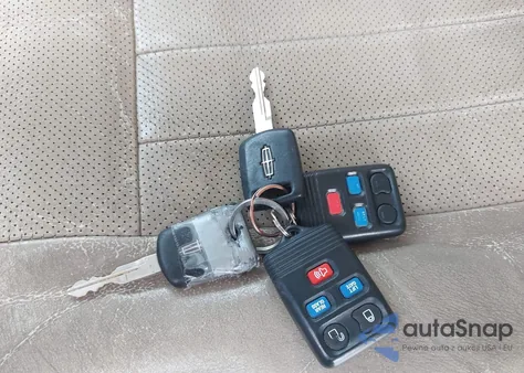 2006 Lincoln Navigator Luxury/Ultimate из США, поврежденный, VIN 5LMFU28586LJ11891